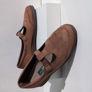 Women's Shoes Easy Spirit Size 6.5 Brown Suede